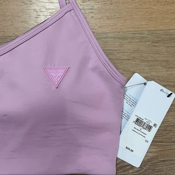 NWT Guess medium-impact sports bra with back detail - Picture 2 of 5